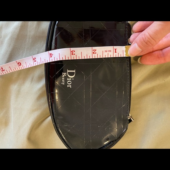 Dior Beauty Bag - Picture 6 of 6